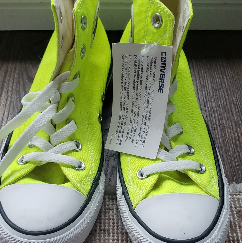 Size 7 converse hight tops florescent yellow